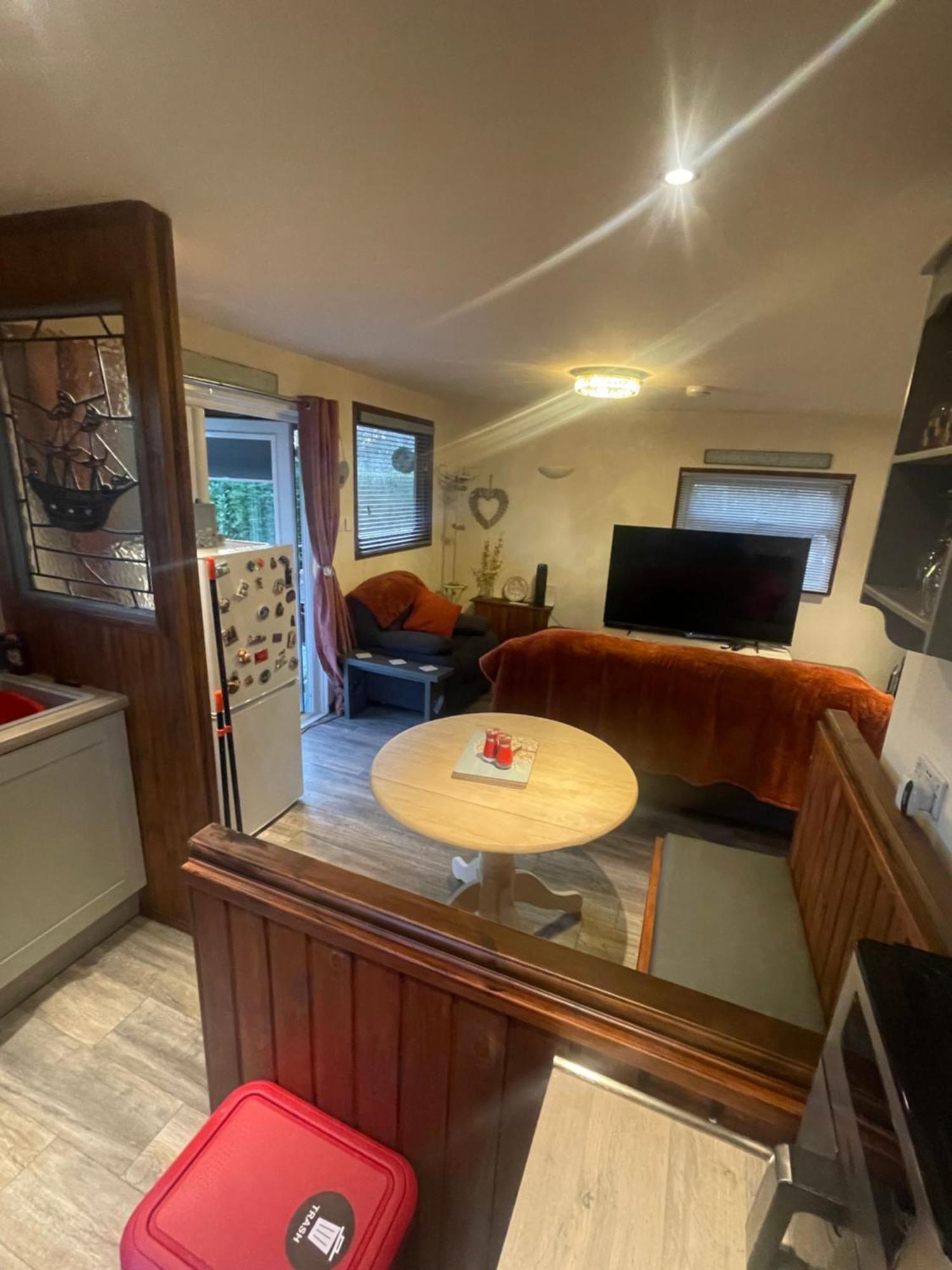 The Dog House * Humberston